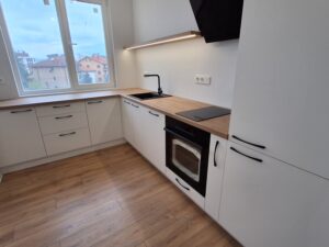 Кухня с осветление